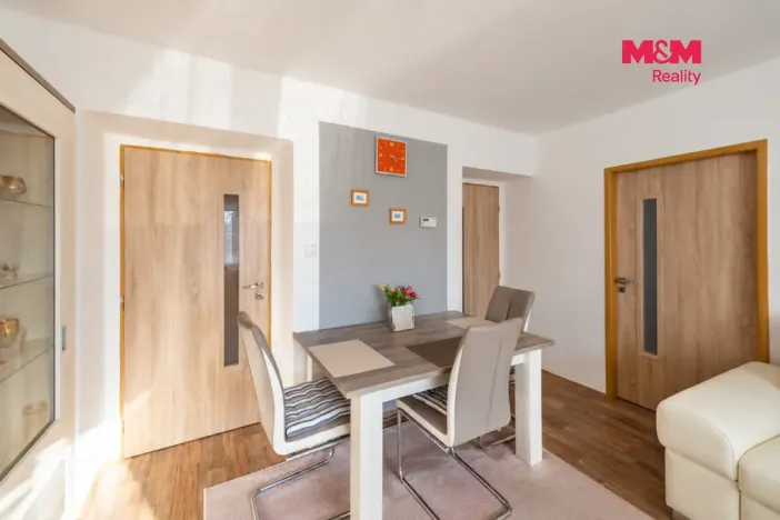 Prodej bytu 3+1, Nýrsko, Československých legií, 71 m2