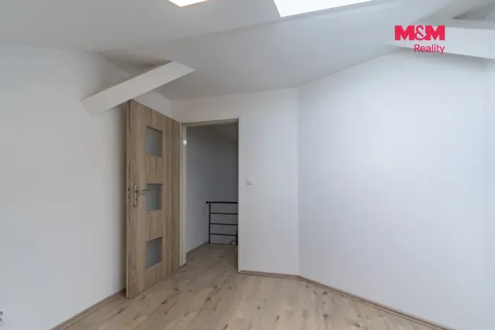 Pronájem bytu 4+1, Cheb, Svobody, 128 m2