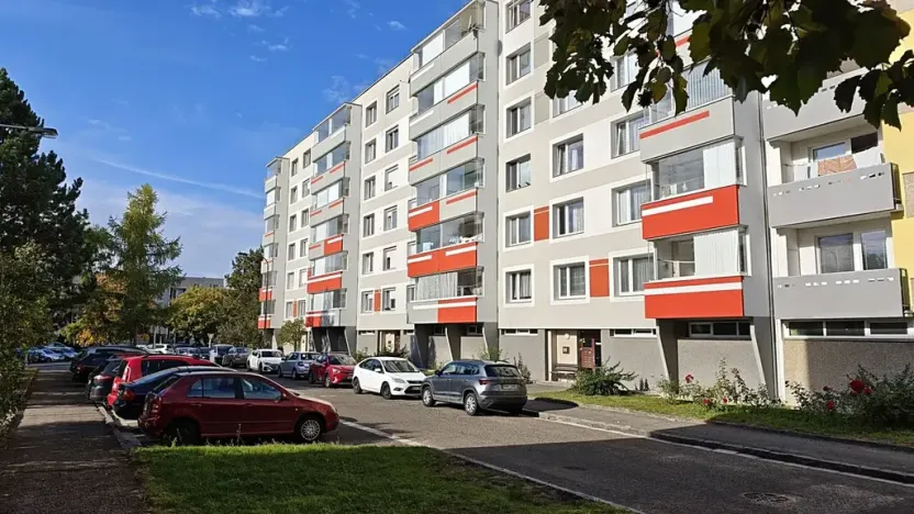 Prodej bytu 2+1, Hradec Králové, Sekaninova, 65 m2