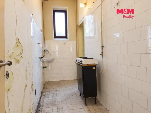 Prodej obchodního prostoru, Kolín - Kolín II, Sokolská, 230 m2