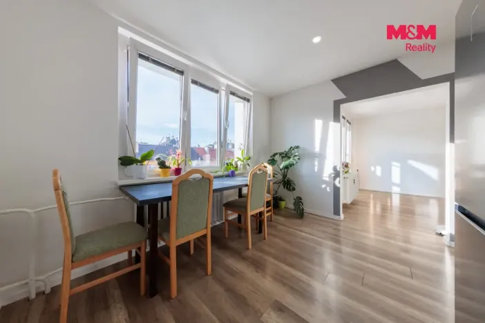 Pronájem bytu 2+kk, Karlovy Vary - Drahovice, Vrchlického, 40 m2