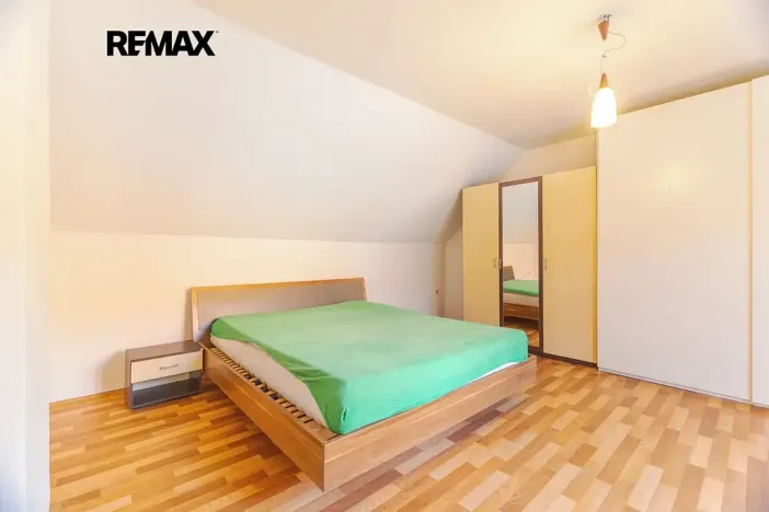 Prodej vícegeneračního domu, Velvary, 212 m2