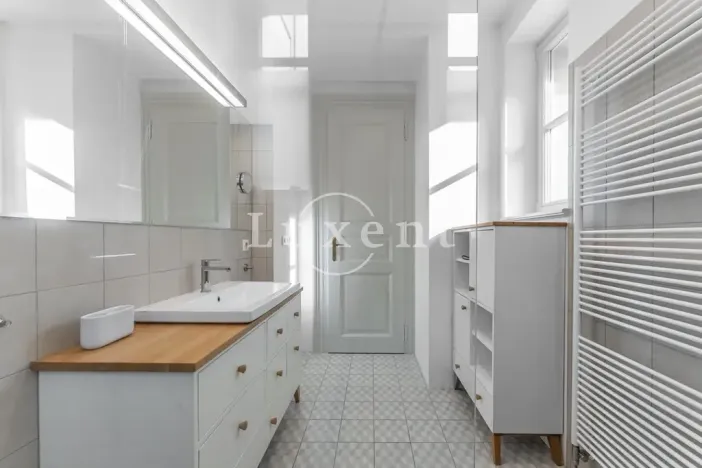 Prodej bytu 2+kk, Praha - Staré Město, Kaprova, 84 m2