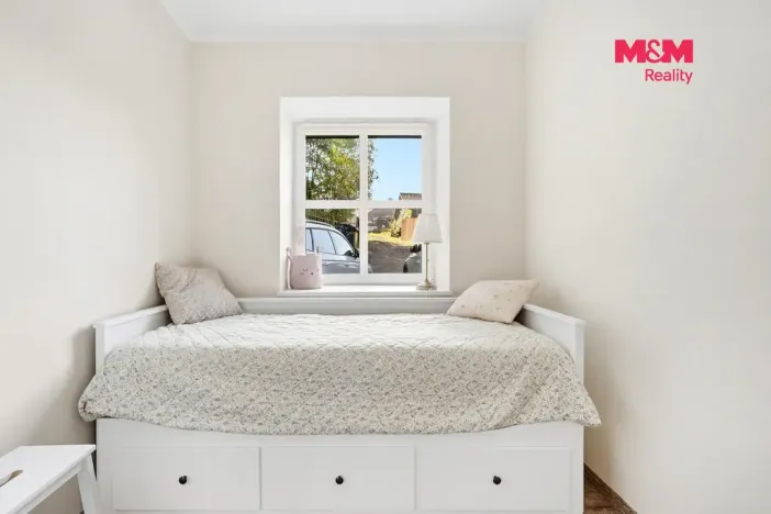 Prodej bytu 3+kk, Velemín - Oparno, 43 m2
