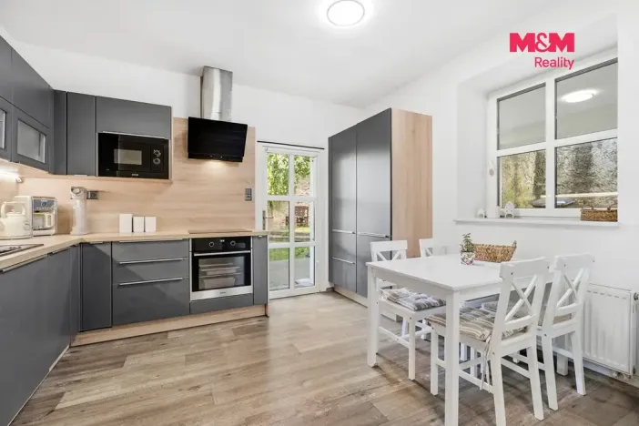Prodej bytu 3+kk, Velemín - Oparno, 43 m2