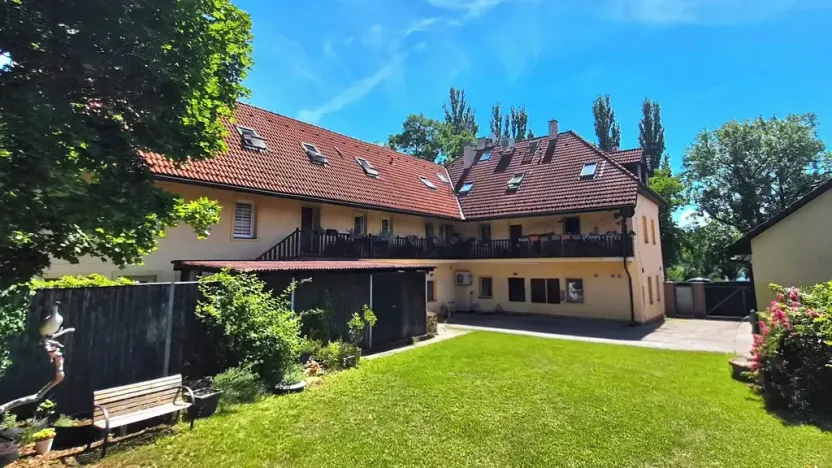 Pronájem bytu 1+kk, Hostivice, Litovická, 30 m2
