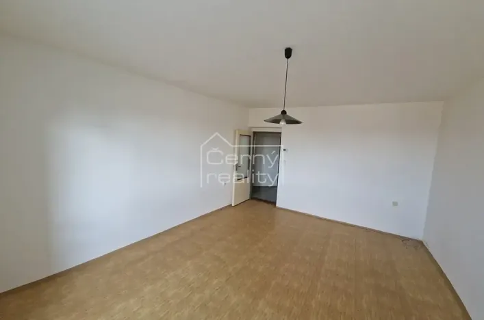 Pronájem bytu 2+1, Sezemice, Nerudova, 55 m2