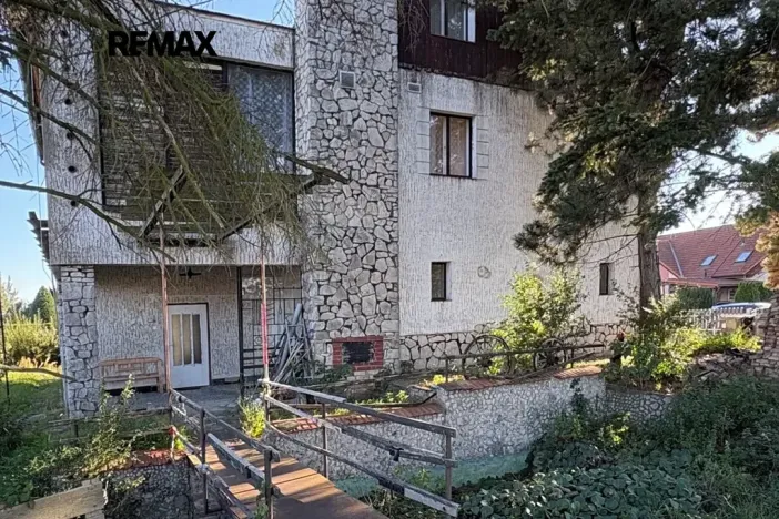 Prodej rodinného domu, Tři Dvory, 132 m2