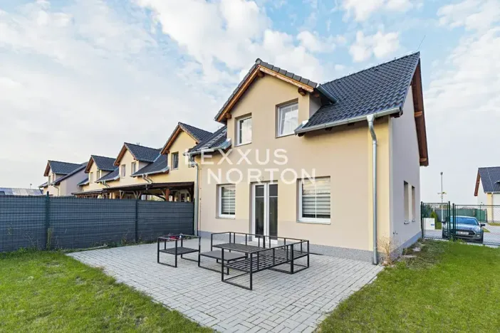 Pronájem rodinného domu, Postřižín, Kozomínská, 130 m2