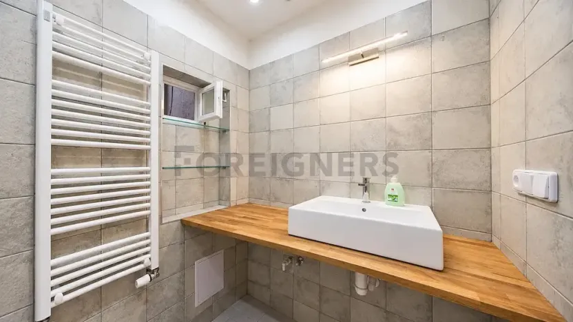 Pronájem bytu 2+1, Praha - Bubeneč, Šestidomí, 45 m2