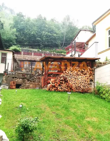 Prodej komerční nemovitosti, Děčín, 1000 m2