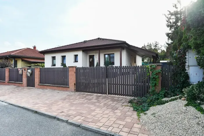 Prodej rodinného domu, Měchenice, 117 m2