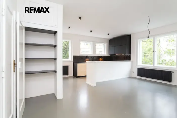 Pronájem bytu 2+kk, Praha - Střešovice, Střešovická, 65 m2