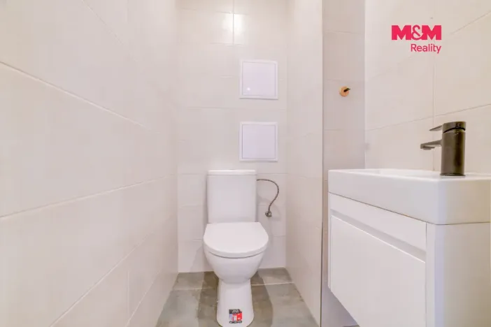 Prodej bytu 3+1, Mariánské Lázně - Úšovice, Mánesova, 63 m2