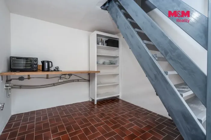 Prodej rodinného domu, Lužná, Masarykovo nám., 165 m2