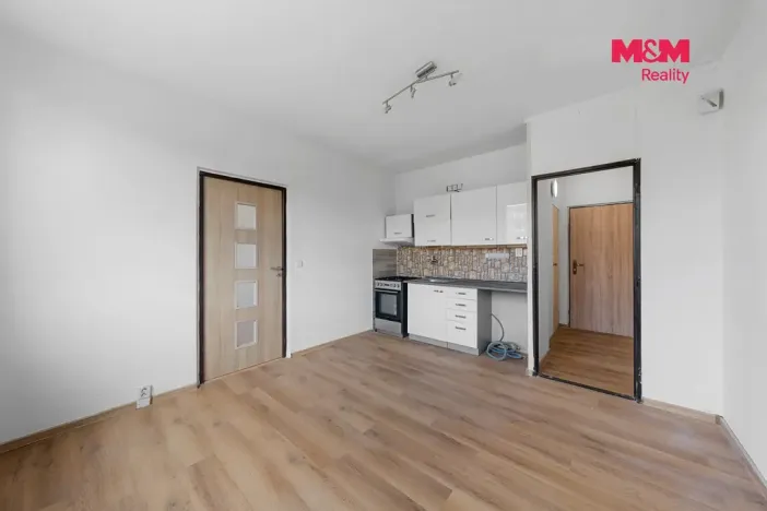 Pronájem bytu 1+1, Ústí nad Labem - Severní Terasa, Šípková, 33 m2