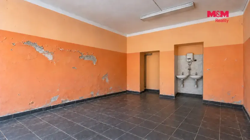 Pronájem obchodního prostoru, Karlovy Vary - Drahovice, Drahomířino nábř., 115 m2