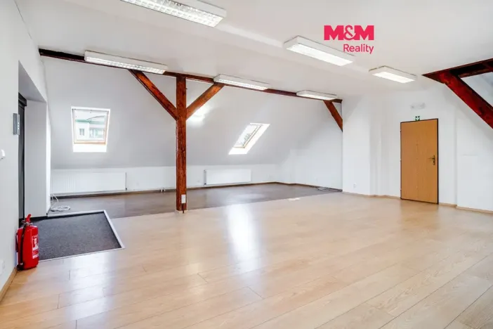 Pronájem kanceláře, Česká Lípa, Hrnčířská, 104 m2
