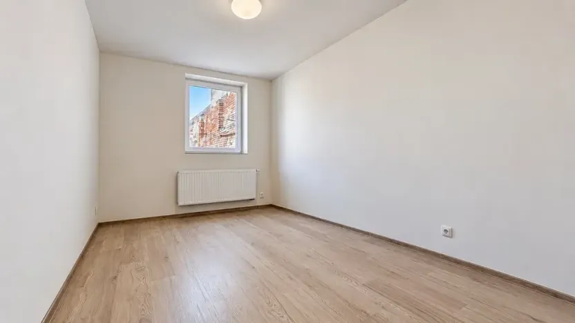 Pronájem bytu 2+kk, Holasice, Brněnská, 30 m2