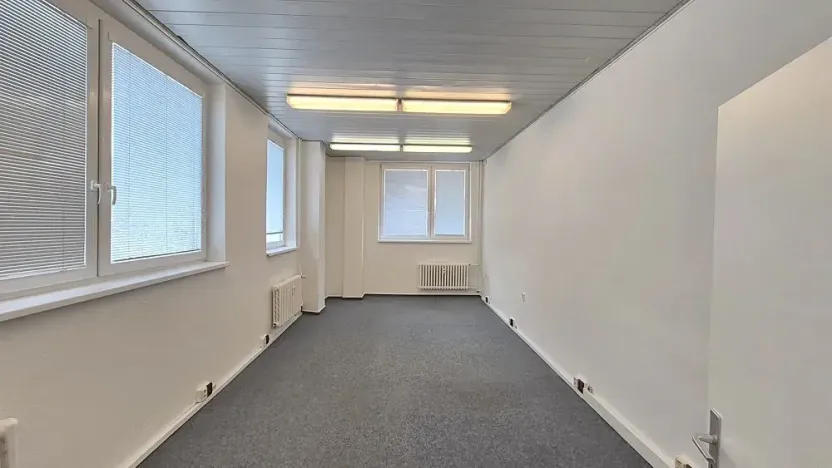 Pronájem kanceláře, Praha - Hlubočepy, Štěpařská, 47 m2