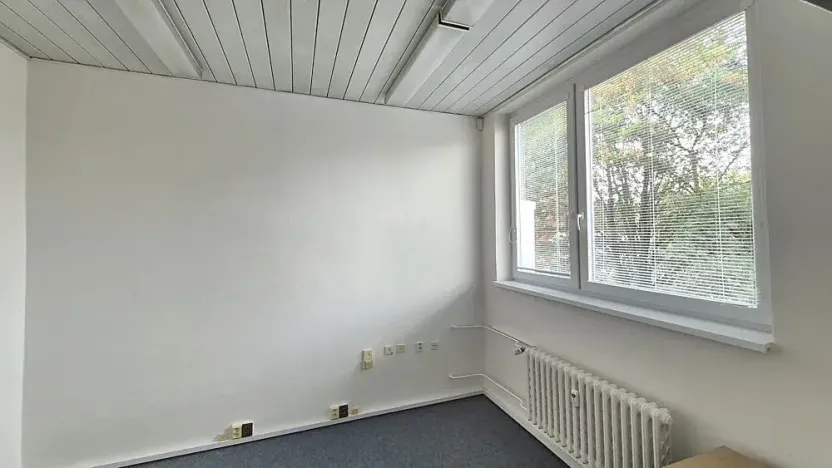 Pronájem kanceláře, Praha - Hlubočepy, Štěpařská, 47 m2