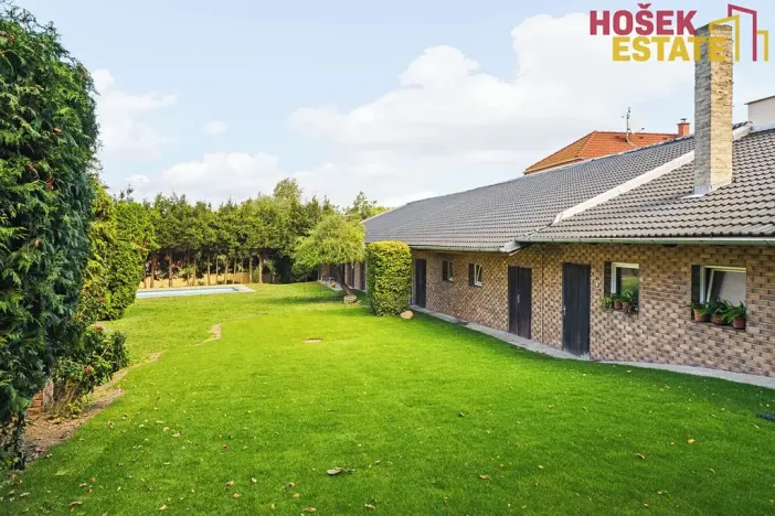 Prodej vícegeneračního domu, Horoměřice, U Chundelů, 194 m2