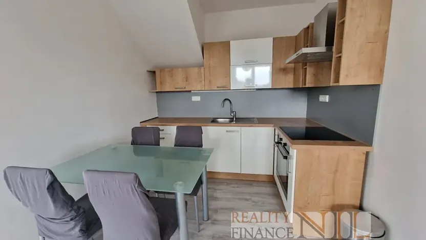 Pronájem bytu 2+kk, Město Touškov, Platanová, 50 m2