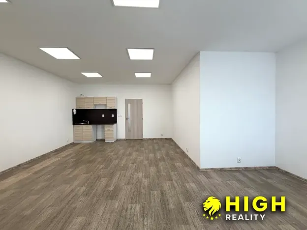 Pronájem komerčního prostoru, 36 m², Hřbitovní, Nýřany