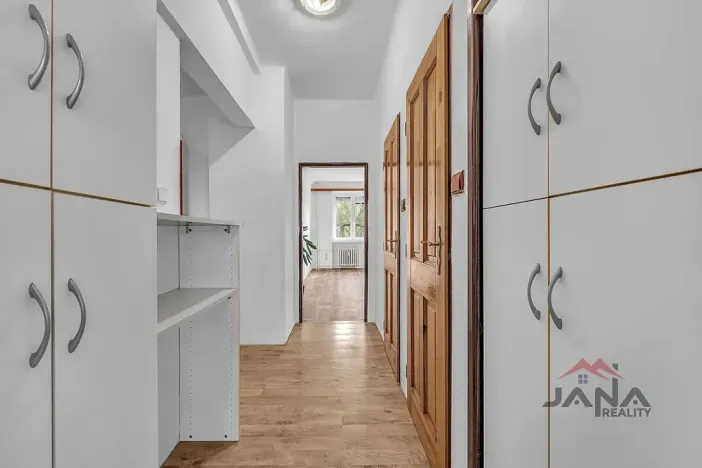Prodej bytu 2+1, Hradec Králové, Chelčického, 57 m2