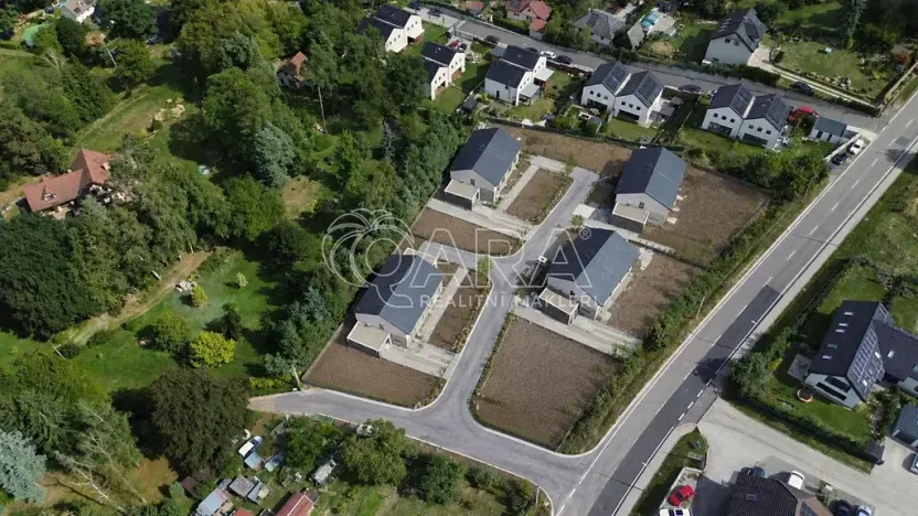 Prodej rodinného domu, Kamenice, Benešovská, 156 m2
