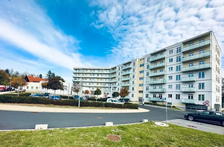 Prodej bytu 2+kk, Karlovy Vary, Chebská, 64 m2