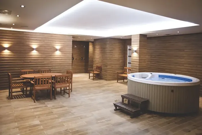 Prodej bytu 2+kk, Karlovy Vary, Chebská, 64 m2