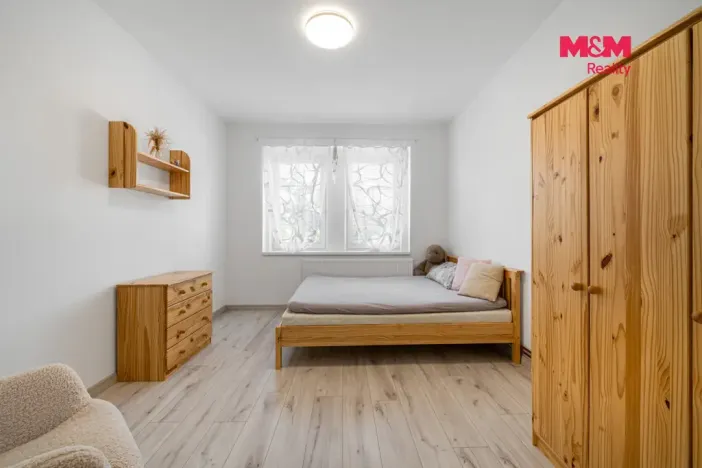 Prodej bytu 3+1, Dalovice - Všeborovice, Dolní, 76 m2