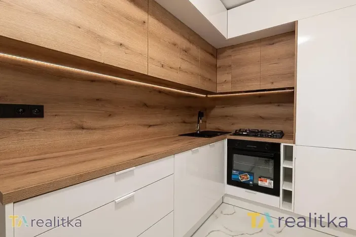 Prodej bytu 2+1, Karviná, Kosmonautů, 54 m2