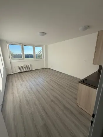 Pronájem bytu 1+kk, Třeboň, Nádražní, 33 m2