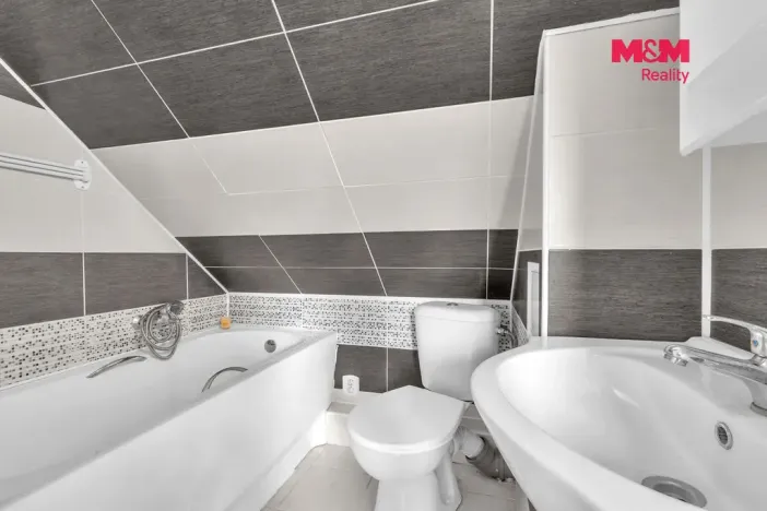 Prodej rodinného domu, Železnice, Mizerova, 147 m2