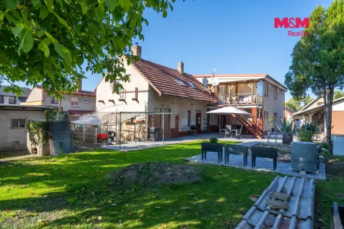 Prodej rodinného domu, Činěves, 275 m2