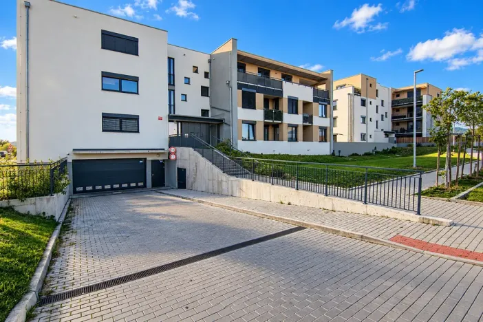 Pronájem bytu 2+kk, Praha - Lipence, Oddechová, 61 m2