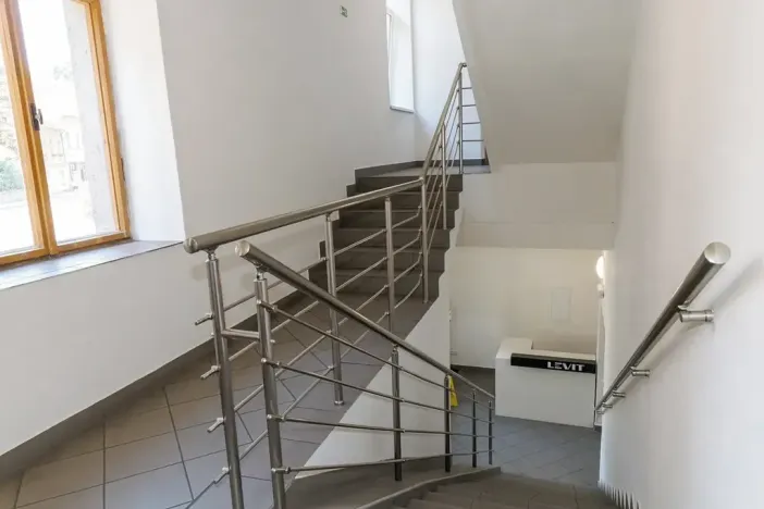 Prodej skladu, Úpice, Dr. Teuchmanna, 8703 m2