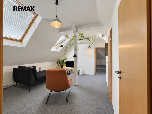 Pronájem bytu 2+kk, Praha - Vinohrady, Hradešínská, 65 m2