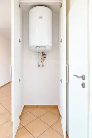 Pronájem bytu 2+kk, Praha - Nusle, Zdaru, 38 m2