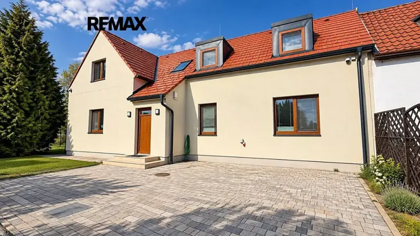 Pronájem rodinného domu, Černolice, K rybníku, 130 m2