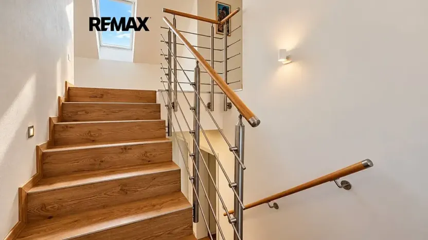 Pronájem rodinného domu, Černolice, K rybníku, 130 m2