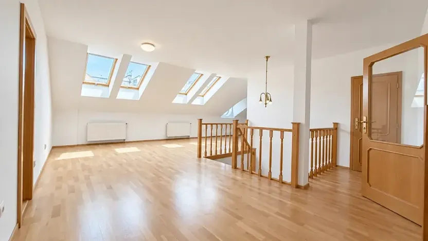 Prodej bytu 4+1, Praha - Vinohrady, Francouzská, 140 m2