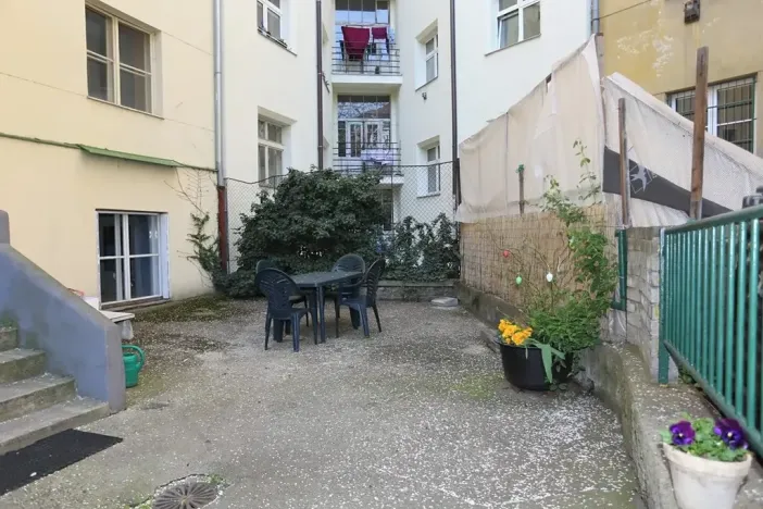 Pronájem bytu 1+kk, Praha - Nusle, U křížku, 27 m2