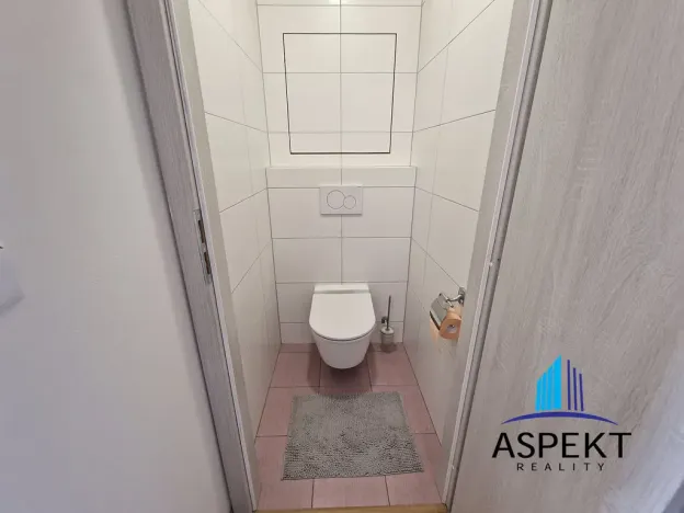Prodej bytu 4+1, Praha - Troja, Mazurská, 84 m2