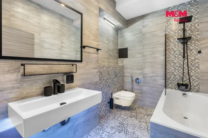 Pronájem bytu 1+1, Karlovy Vary, Foersterova, 46 m2