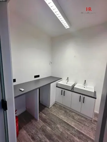 Pronájem komerční nemovitosti, Úhonice, Na Vlečce, 56 m2
