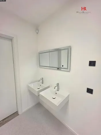 Pronájem komerční nemovitosti, Úhonice, Na Vlečce, 56 m2