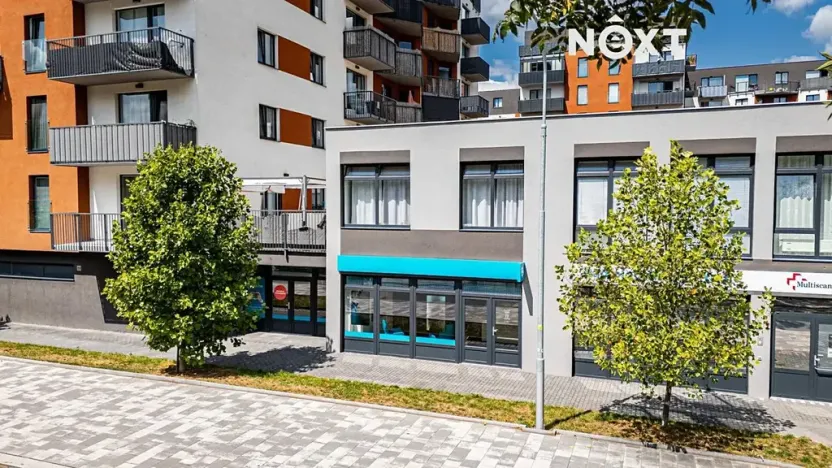 Prodej obchodního prostoru, Pardubice, Na Spravedlnosti, 200 m2